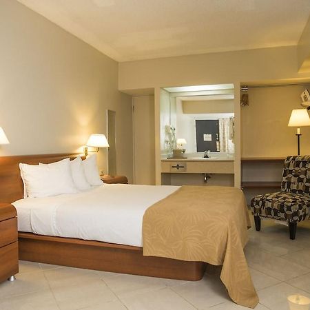 Quality Inn El Tuque Ponce Eksteriør bilde